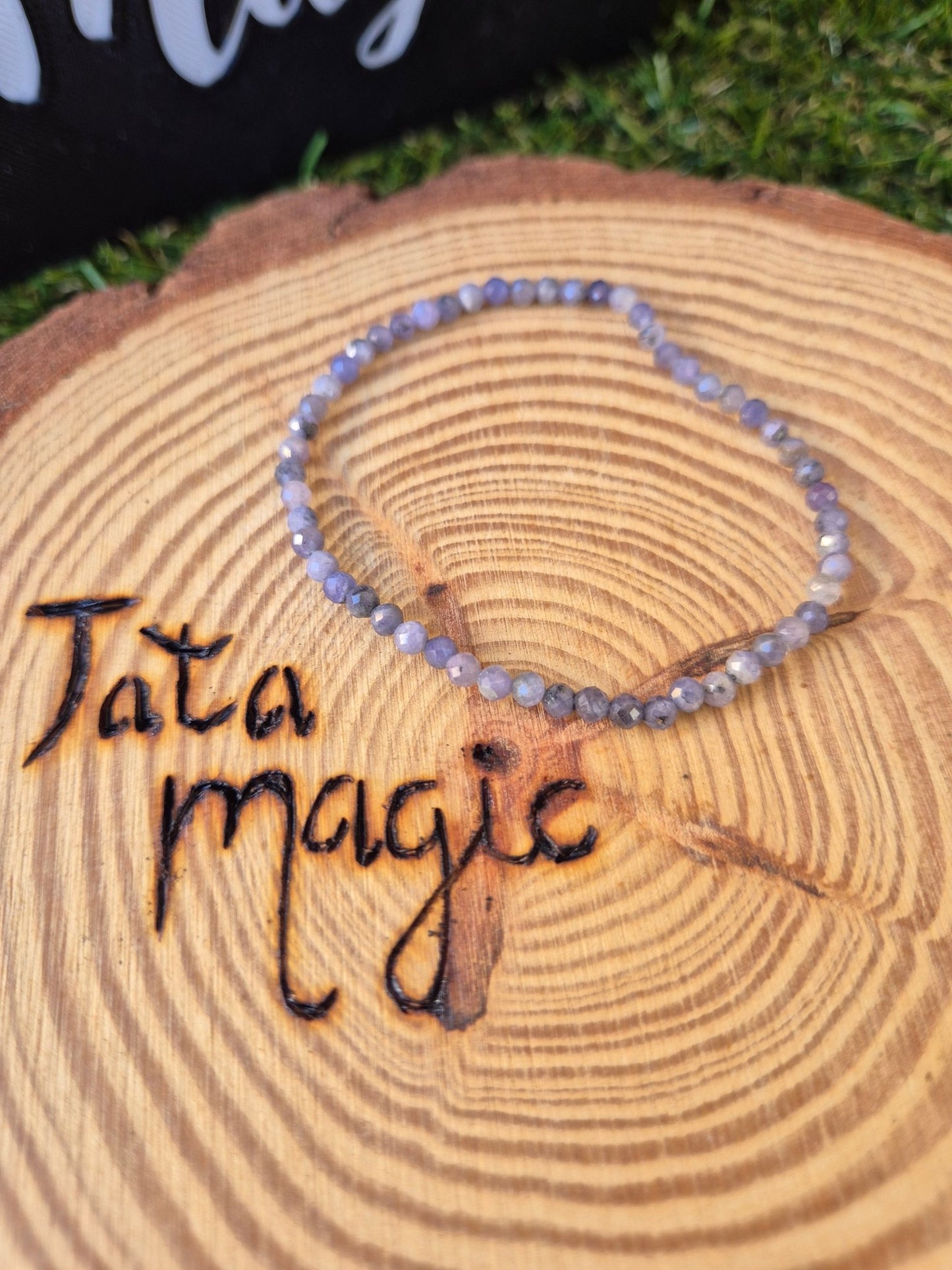 Pulsera de Tanzanita Facetada 3mm - Equilibrio Emocional, Calma y Transformación JoyeriamineralespulserasTienda esotérica Málaga - La Tienda de Tata Magic: tienda Esotérica en Málaga