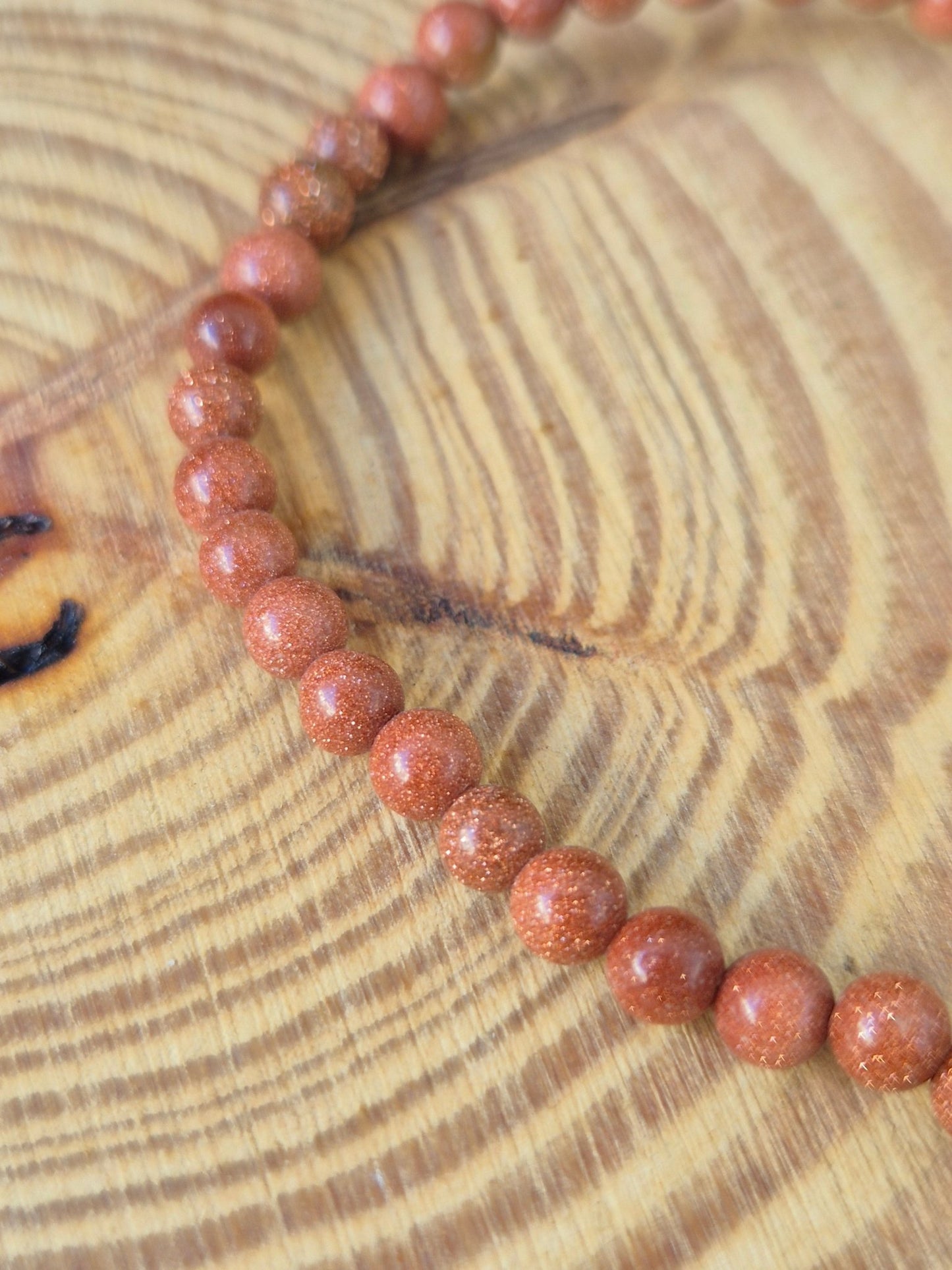 Pulsera de Venturina Dorada 4mm - Protección, Energía y Confianza JoyeriamineralespulserasTienda esotérica Málaga - La Tienda de Tata Magic: tienda Esotérica en Málaga
