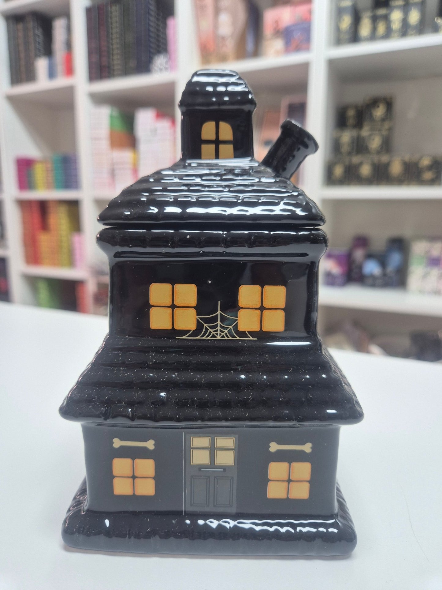 Quemador de aceites esenciales Casa Embrujada - gótico, esotérico y decorativo Tienda esotérica Málaga - La Tienda de Tata Magic: tienda Esotérica en Málaga