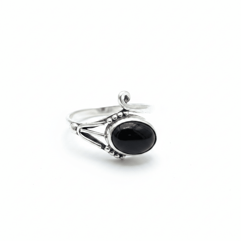 Anillo Ajustable de Turmalina Ovalada – Protección que se lleva en la piel Anillos de PlataTienda esotérica Málaga - La Tienda de Tata Magic: tienda Esotérica en Málaga
