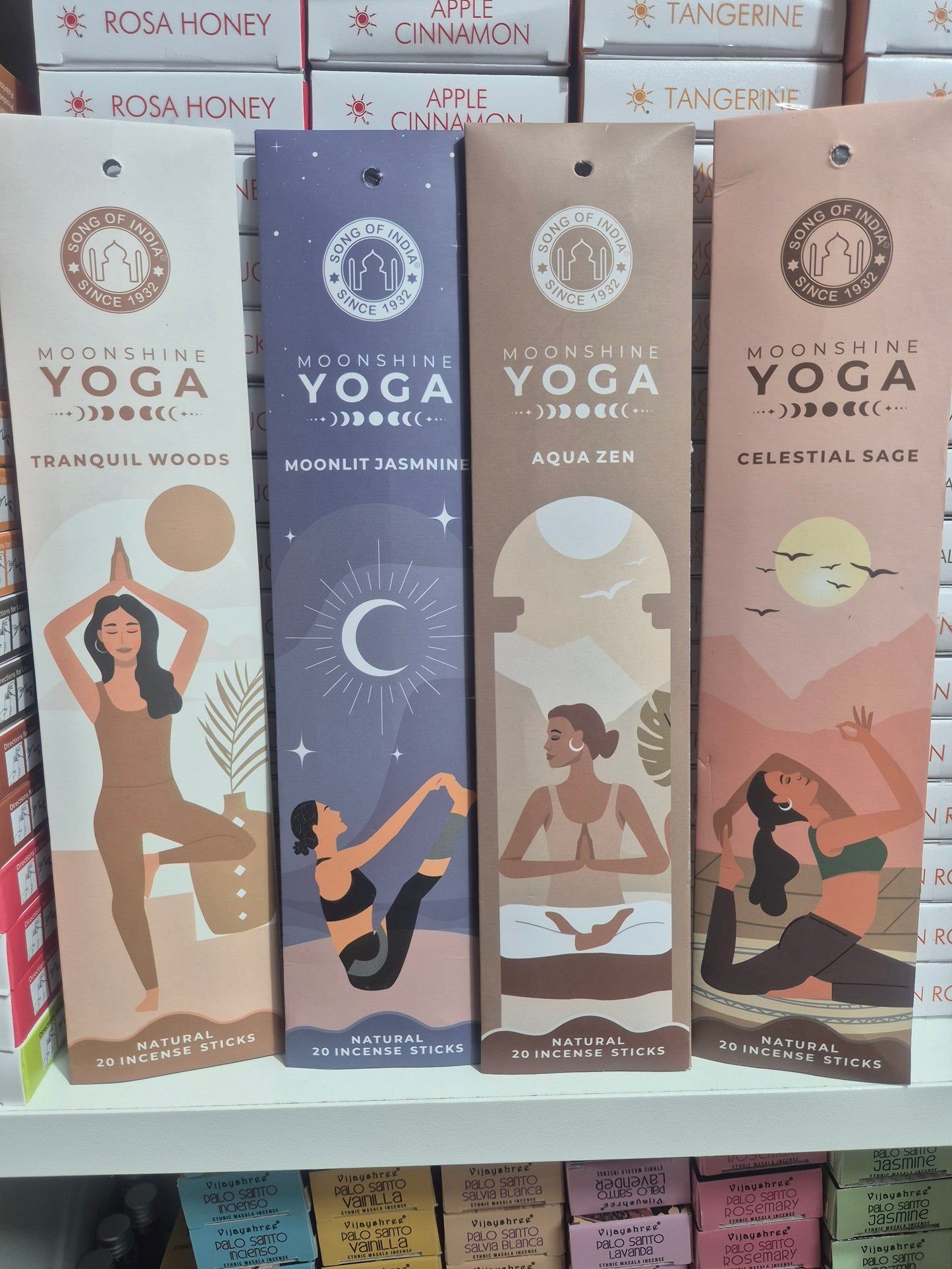 Pack Varitas Incienso Yoga moonshine - 22grs (4 cajas diferentes ) indio.