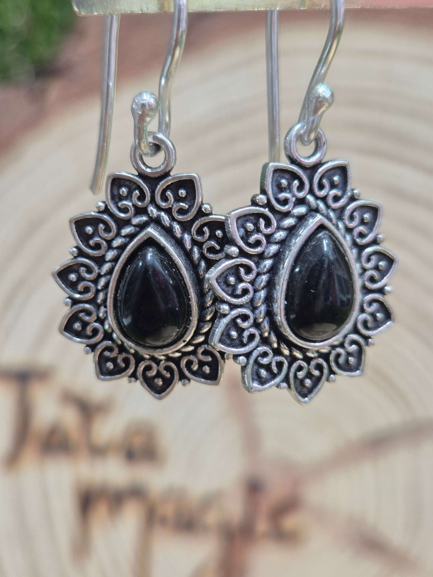 Pendientes turmalina negra 3.5 cm JoyeriamineralesanillosTienda esotérica Málaga - La Tienda de Tata Magic: tienda Esotérica en Málaga