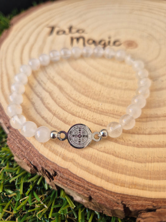 Pulsera San Benito con Cuarzo Blanco Consagrado- Protección, Luz y Purificación en Acero Plateado