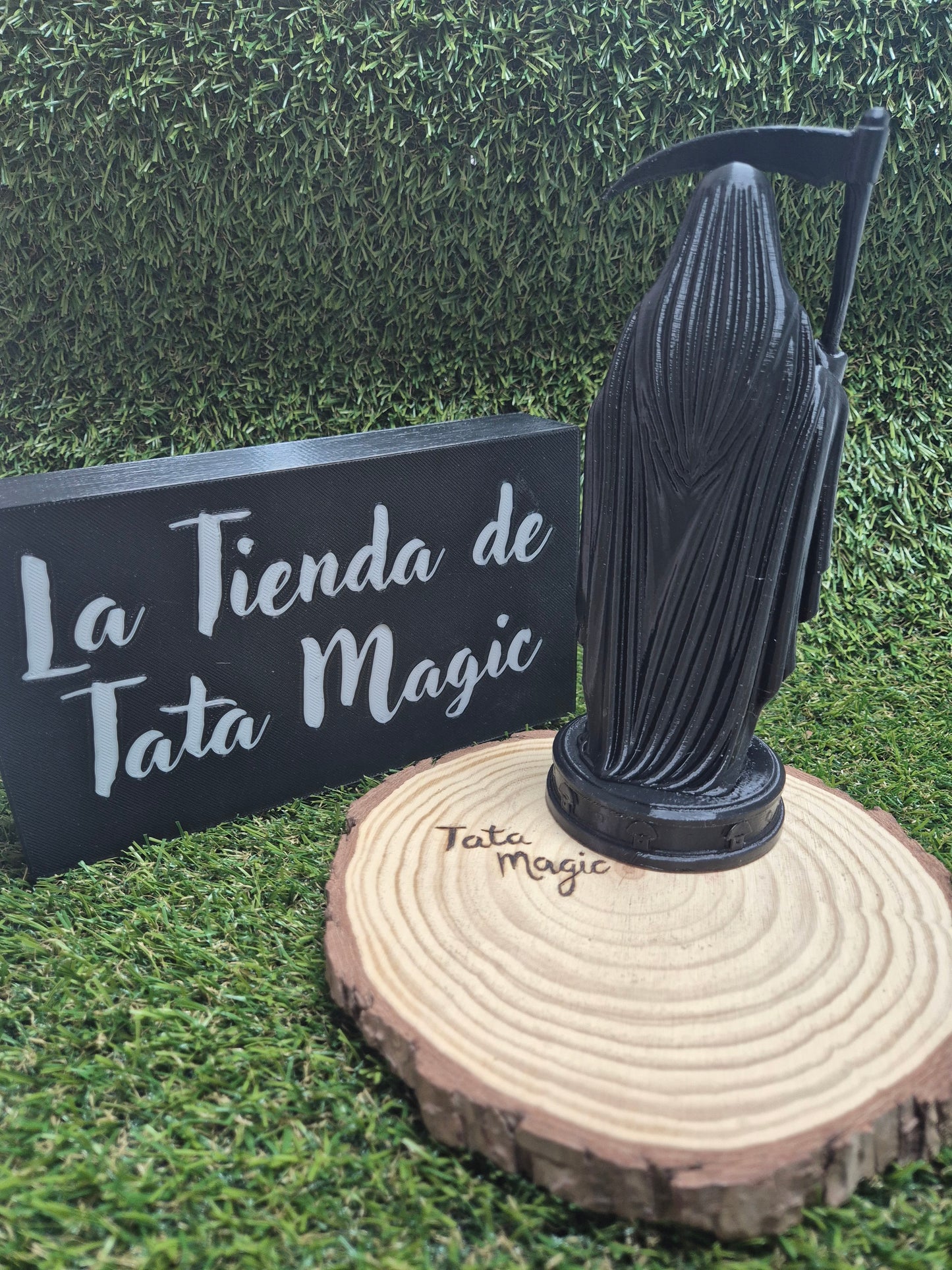 Santa Muerte Negra Con Carga 20cm