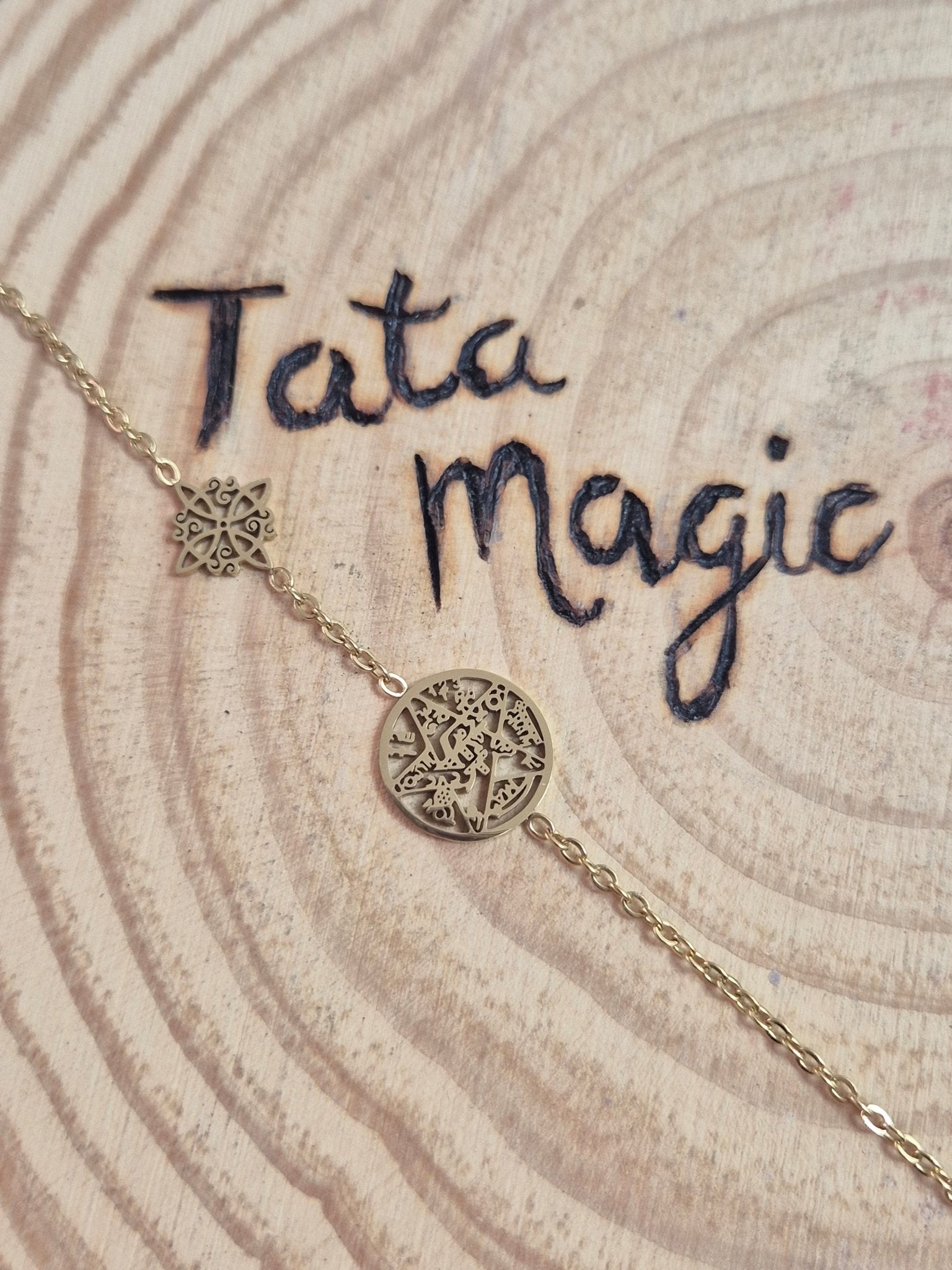 Pulsera Doble Protección Nudo de Bruja con Tetragrammaton en Acero Consagrado Calado - Joyería Esotérica JoyeriamineralespulserasTienda esotérica Málaga - La Tienda de Tata Magic: tienda Esotérica en Málaga