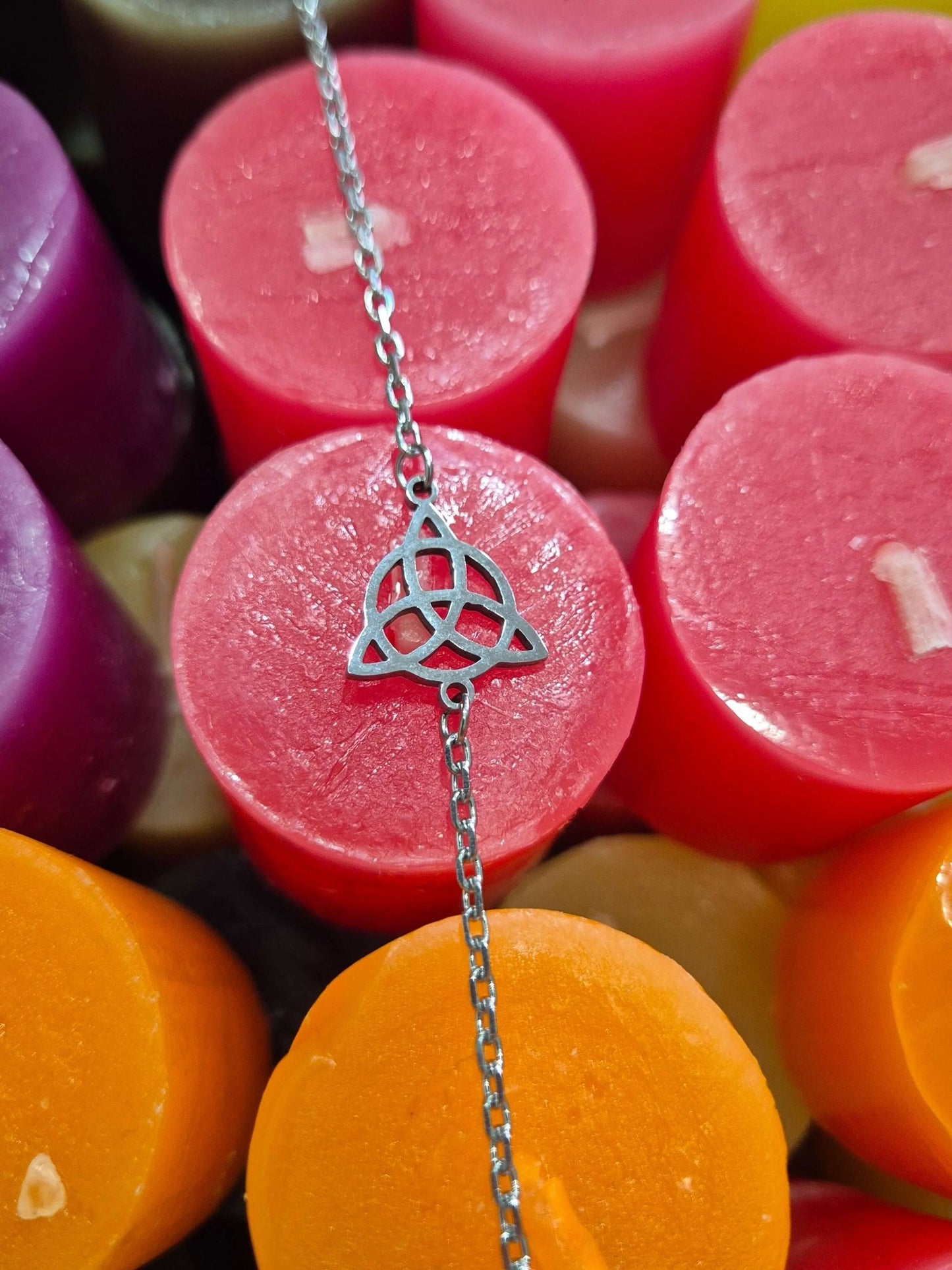 Pulsera triqueta acero plateado Tienda esotérica Málaga - La Tienda de Tata Magic: tienda Esotérica en Málaga