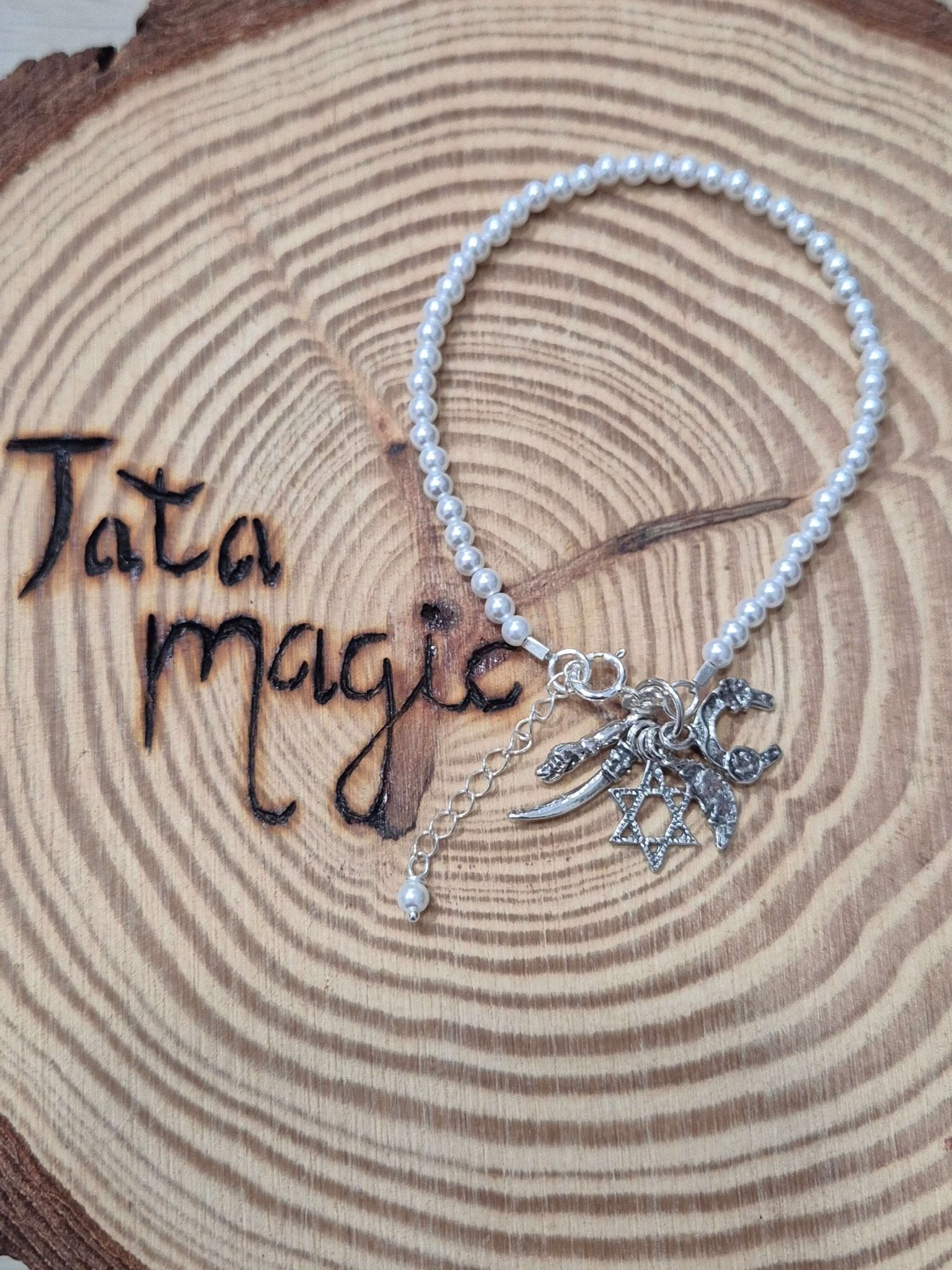Pulsera perlas con abalorios de la suerte en plata Tienda esotérica Málaga - La Tienda de Tata Magic: tienda Esotérica en Málaga