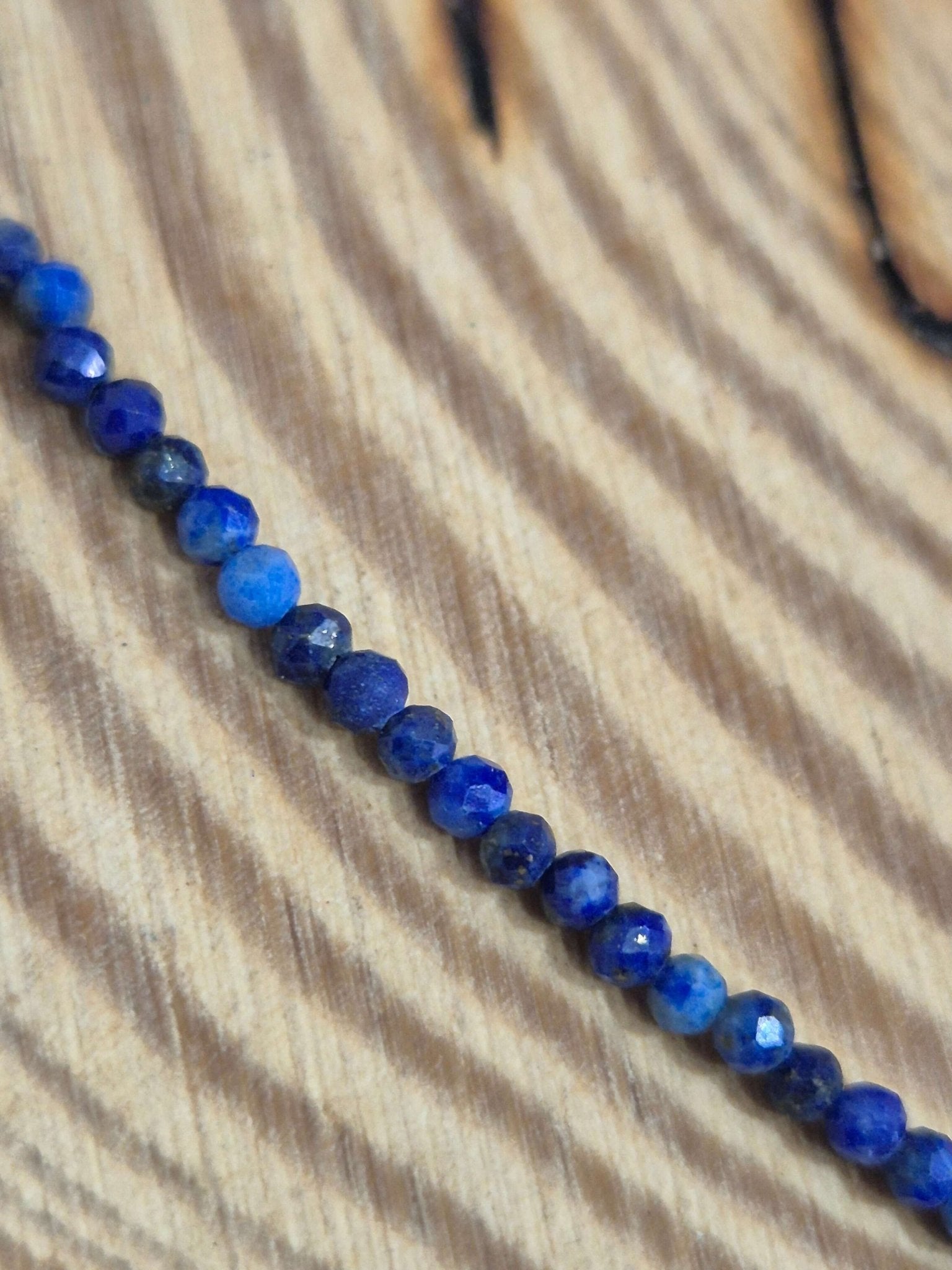 Collar lapislazuli facetado JoyeriamineralescolgantesTienda esotérica Málaga - La Tienda de Tata Magic: tienda Esotérica en Málaga