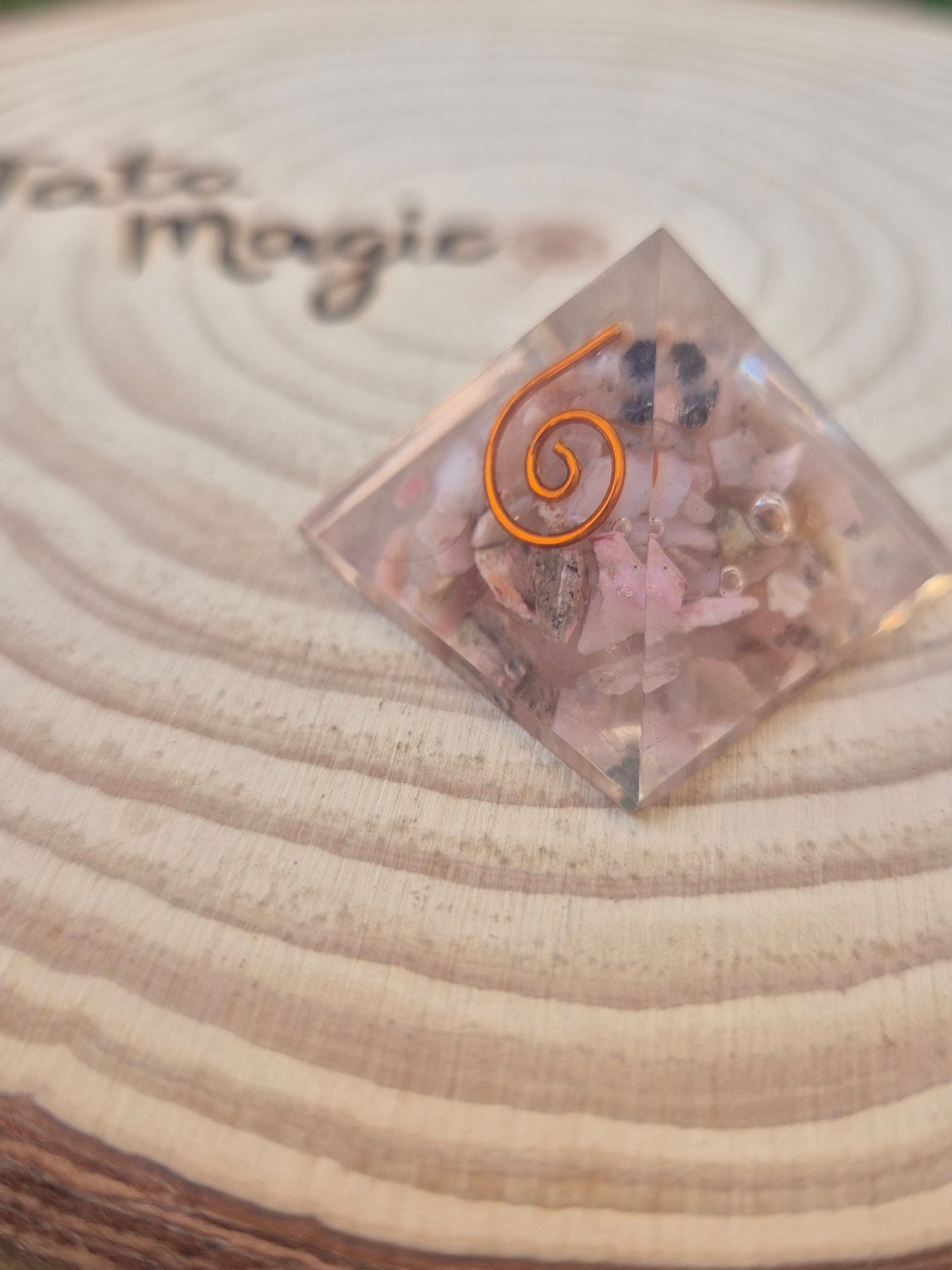 Mini Orgonitas 3x3cm -Armonía, Protección y Transmutación Energética
