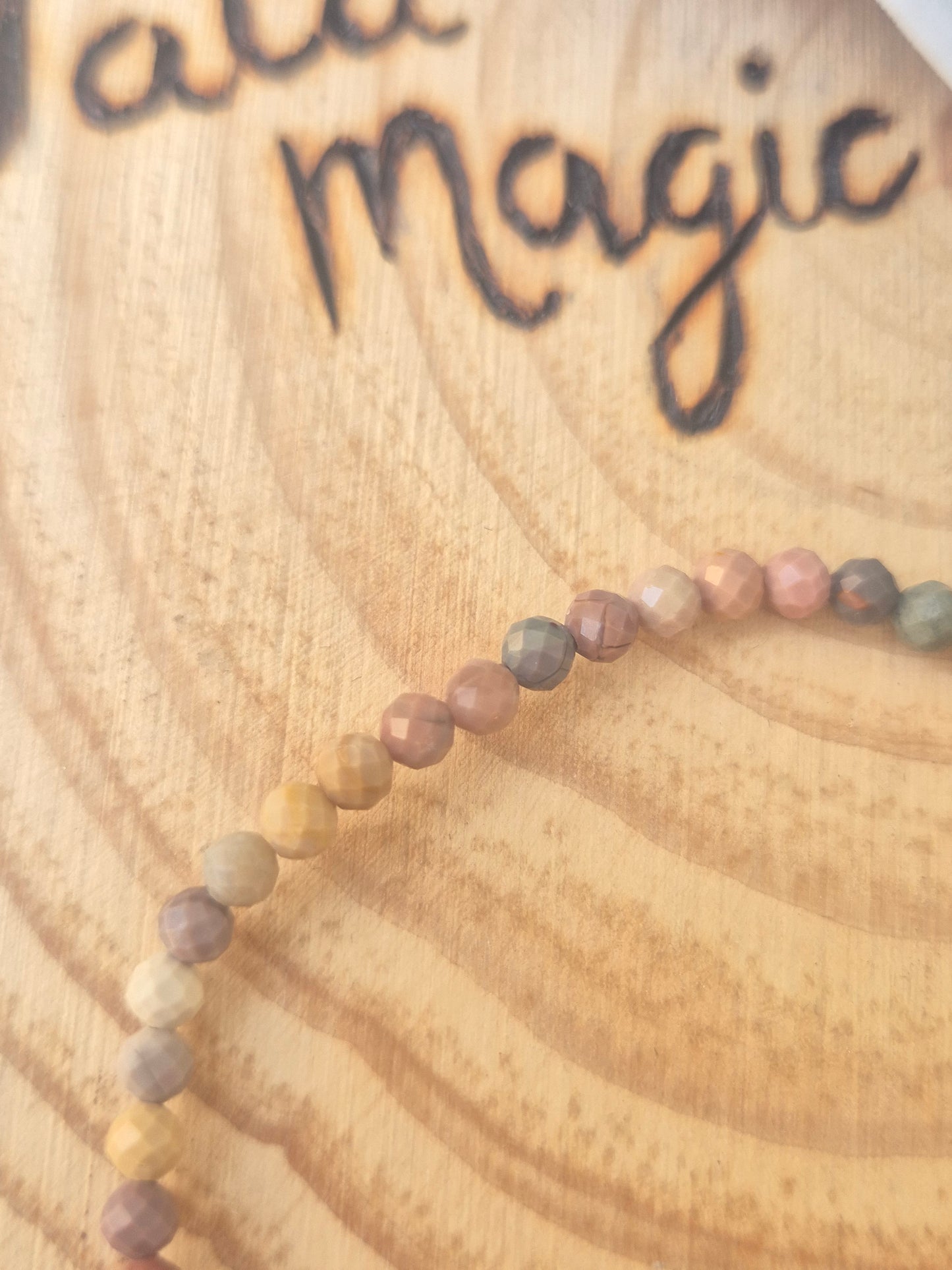 Pulsera de Alejandrita Facetada 3 mm - Purificación, Energía y Nuevos Comienzos
