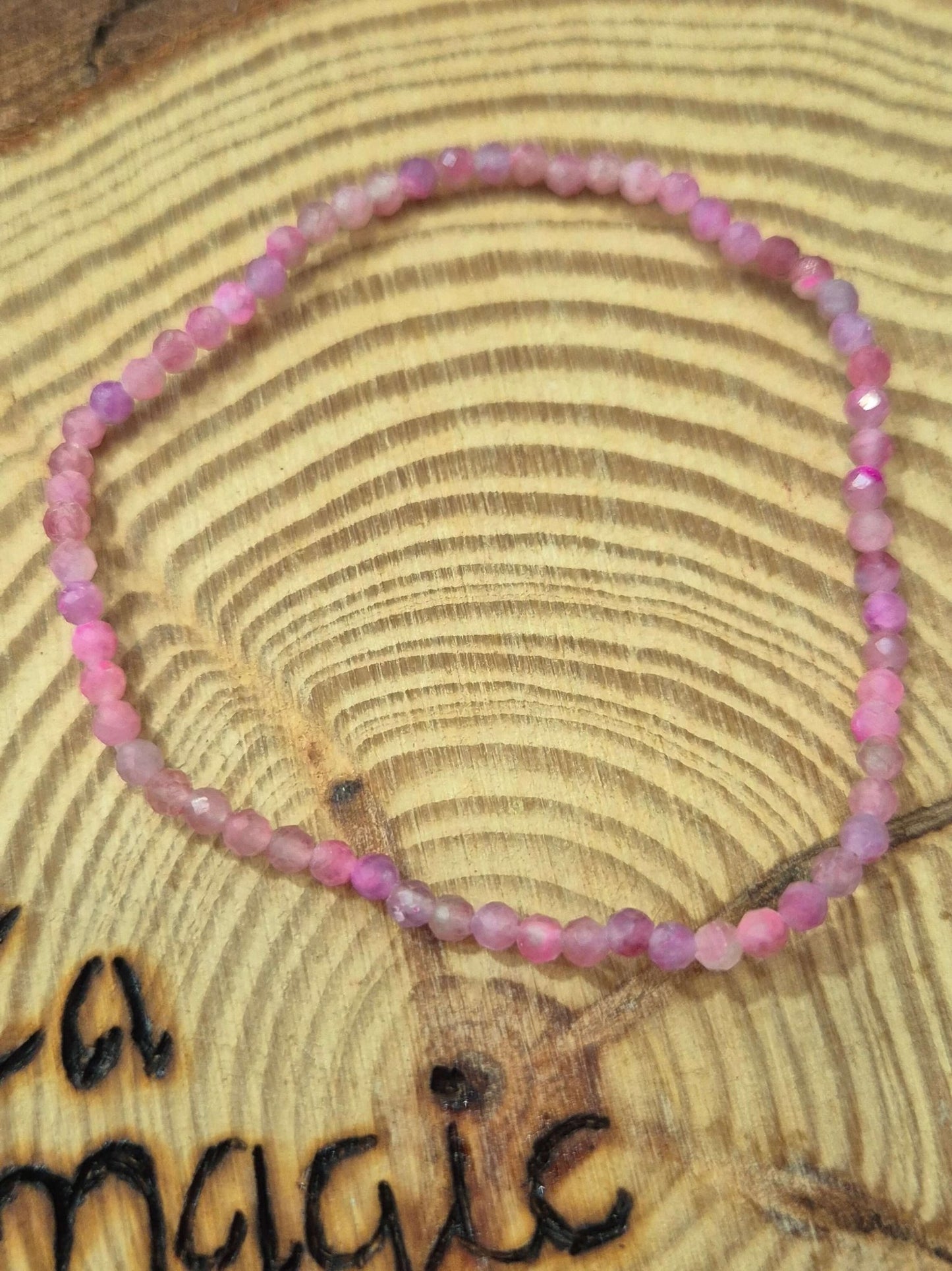 Pulsera turmalina rosa facetada 3mm JoyeriamineralespulserasTienda esotérica Málaga - La Tienda de Tata Magic: tienda Esotérica en Málaga