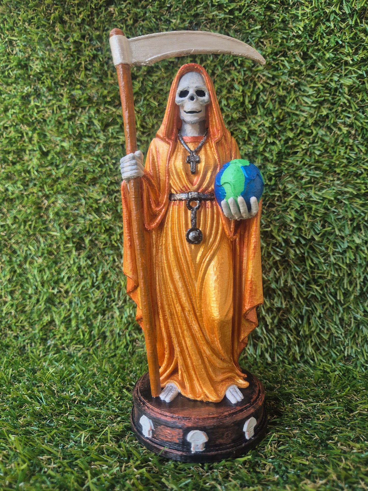Santa Muerte 20 cm Roja o Dorada-Amor, Prosperidad y Protección