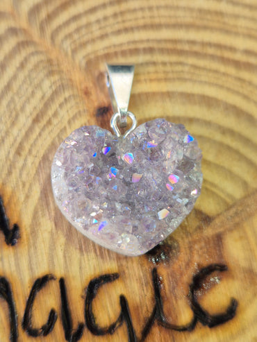 Colgante Corazón Drusa Aqua Aura en Baño de Plata (Aleatorio) - Amor Y Protección de Alta Vibración