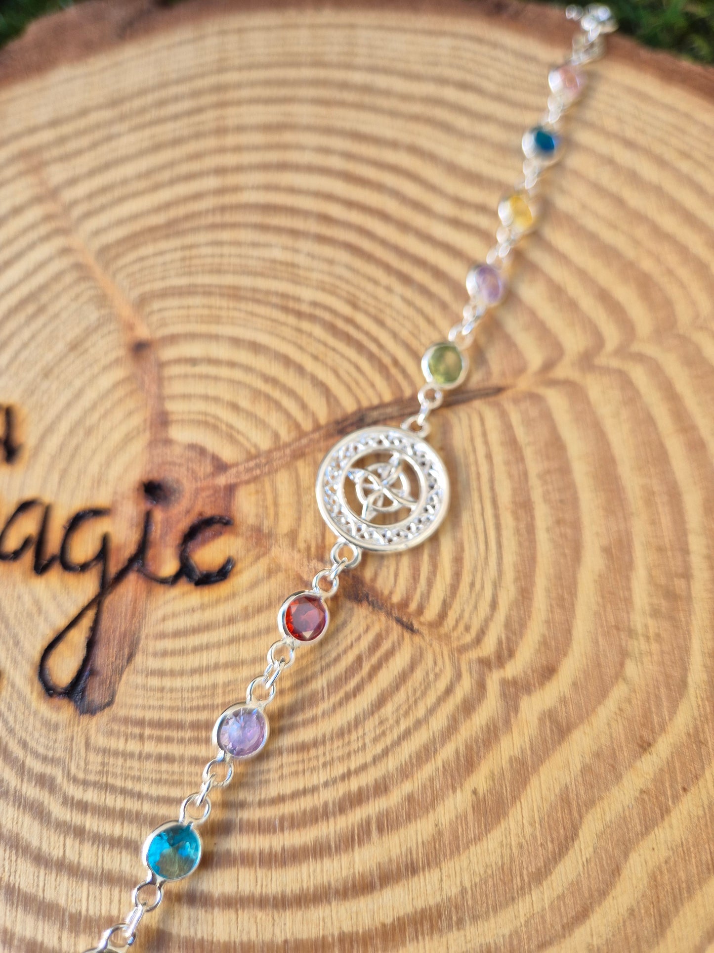 Pulsera Nudo de Bruja Plata con circonitas de colores