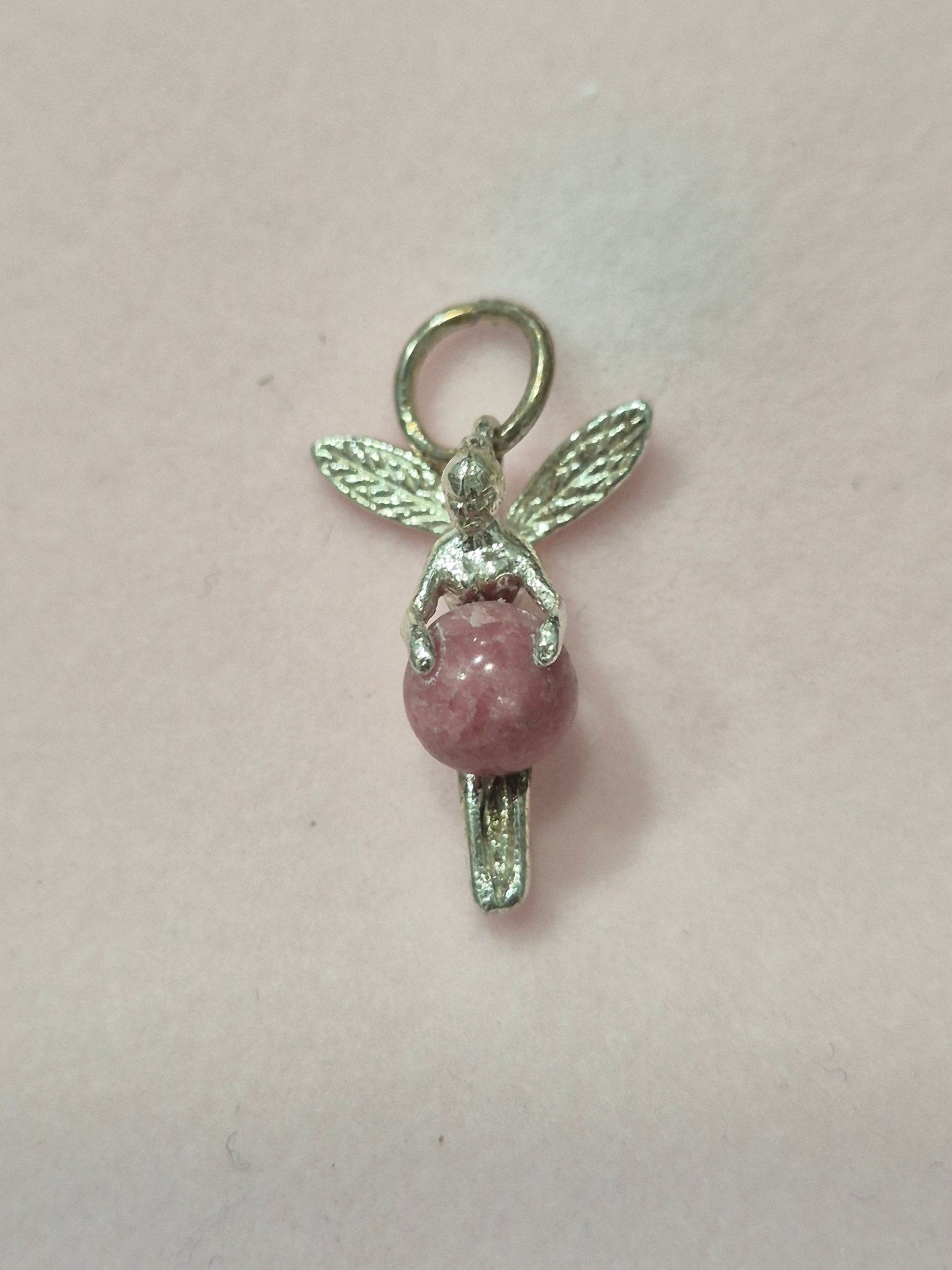 Colgante Hada Rodonita Plata 925(Sin Cadena) Tienda esotérica Málaga - La Tienda de Tata Magic: tienda Esotérica en Málaga