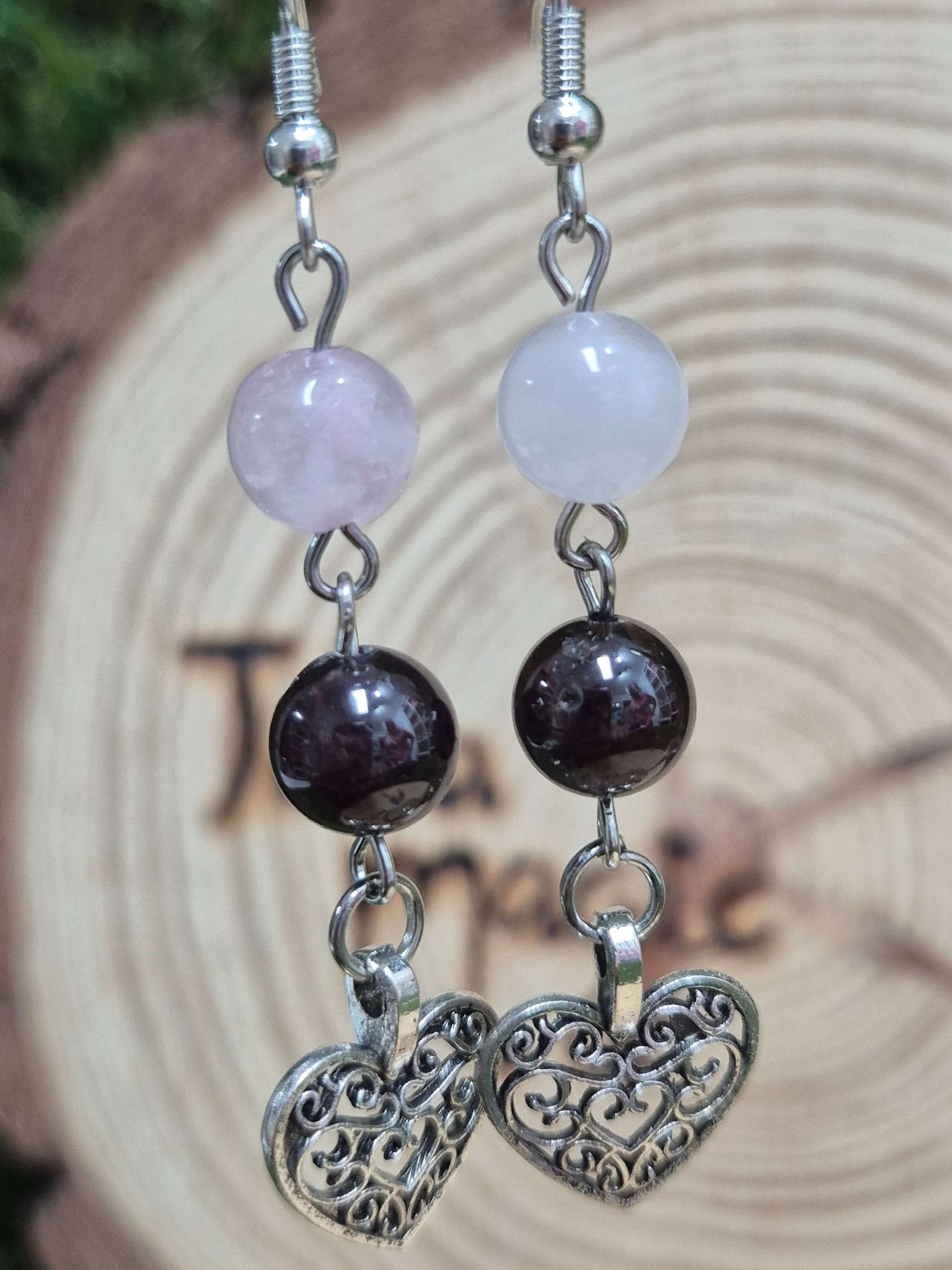 Pendientes granate cuarzo rosa con corazon 8mm JoyeriamineralespendientesTienda esotérica Málaga - La Tienda de Tata Magic: tienda Esotérica en Málaga
