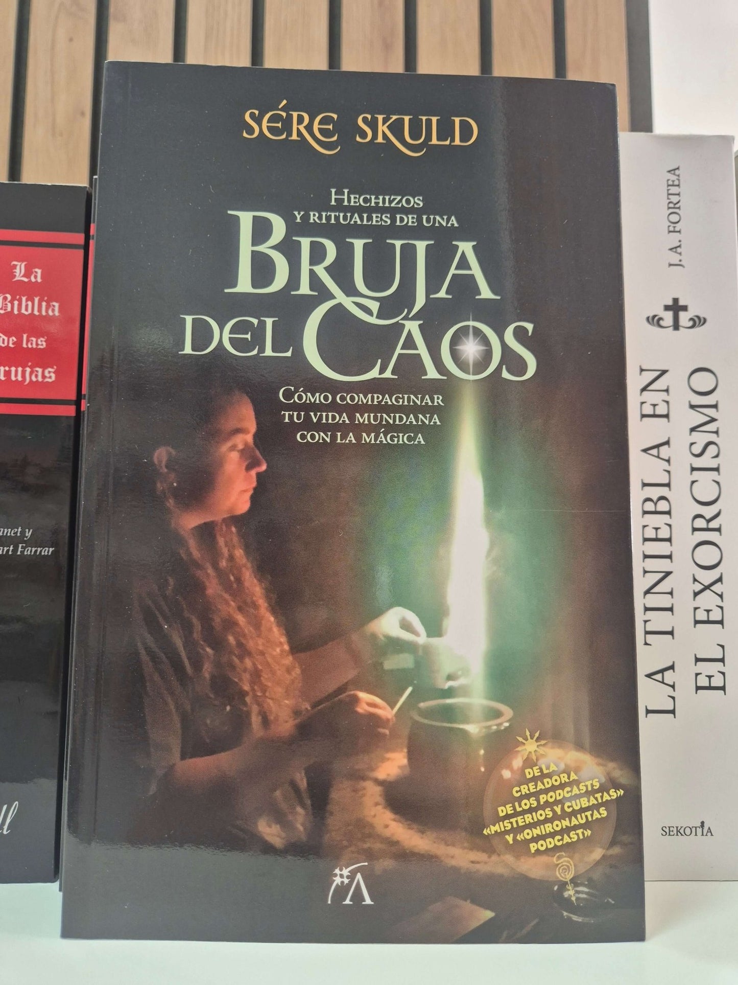 Hechizos y rituales de una bruja del caos LibroTienda esotérica Málaga - La Tienda de Tata Magic: tienda Esotérica en Málaga