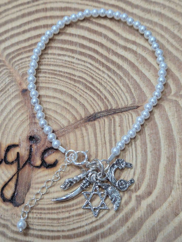 Pulsera perlas con abalorios de la suerte en plata Tienda esotérica Málaga - La Tienda de Tata Magic: tienda Esotérica en Málaga