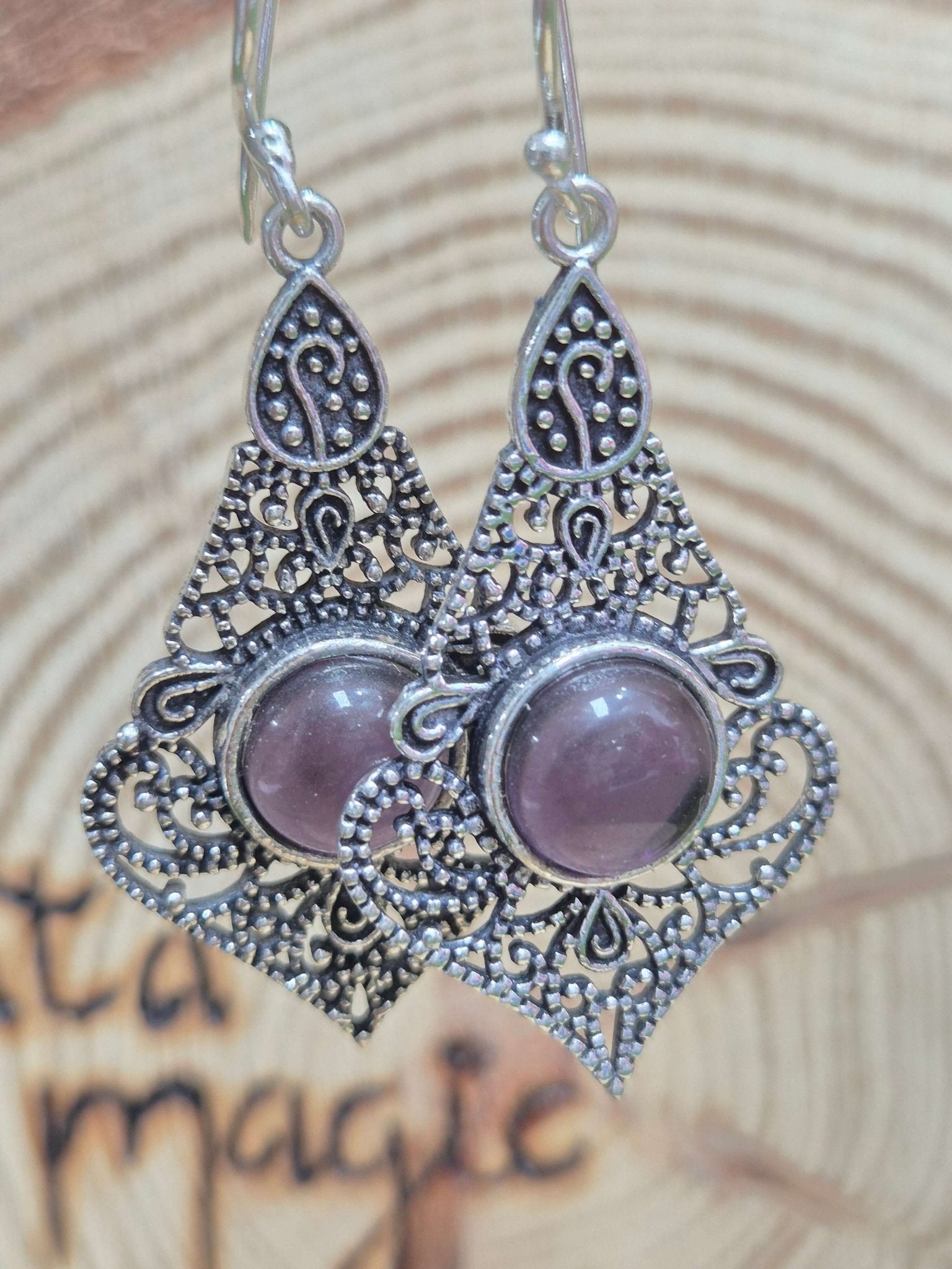 Pendientes con amatista, 4x2.5cm JoyeriamineralespendientesTienda esotérica Málaga - La Tienda de Tata Magic: tienda Esotérica en Málaga