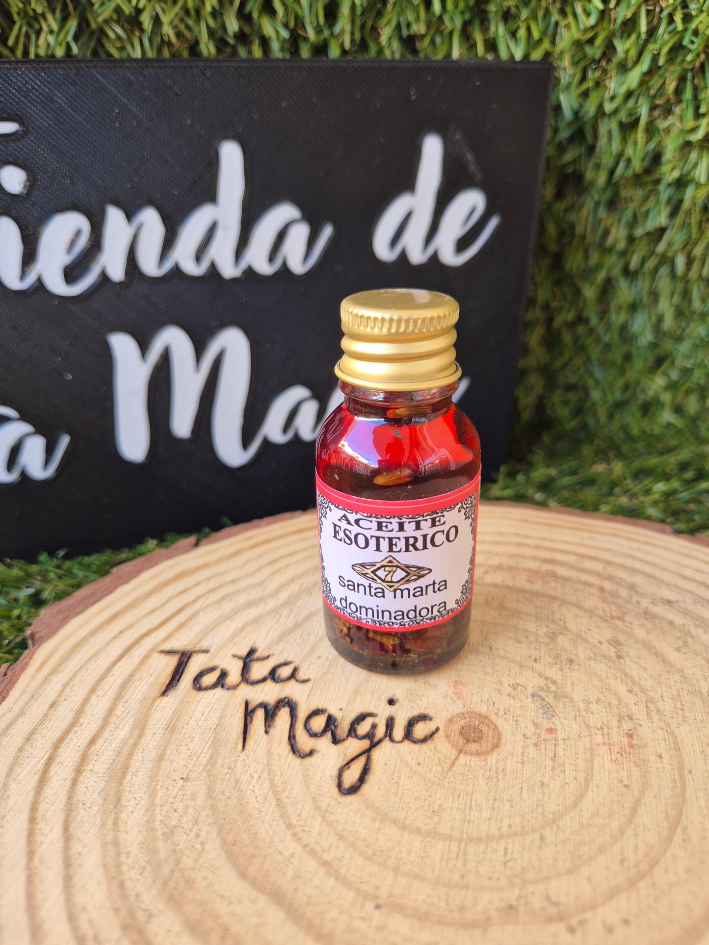 Aceite Esotérico Santa Marta Dominadora Ritualizado de 7 Llaves - Poder, Protección y Dominio Personal