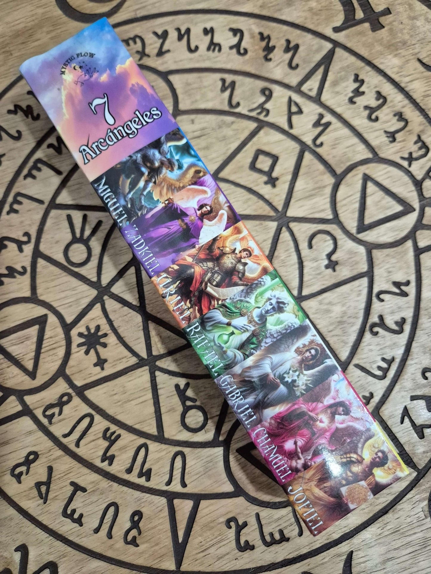 Incienso Mensual 7 Arcángeles Mystic Flow — Incluye Medalla de Arcángel Aleatoria Incienso varillasTienda esotérica Málaga - La Tienda de Tata Magic: tienda Esotérica en Málaga