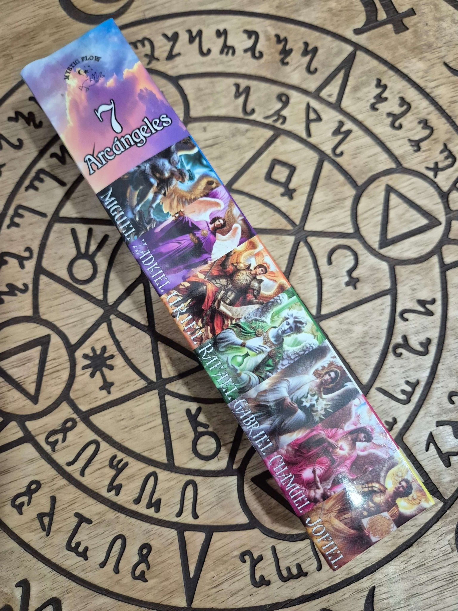 Incienso Mensual 7 Arcángeles Mystic Flow — Incluye Medalla de Arcángel Aleatoria Incienso varillasTienda esotérica Málaga - La Tienda de Tata Magic: tienda Esotérica en Málaga